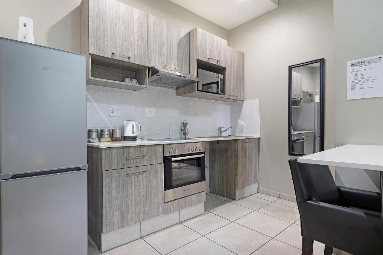 Urban Oasis Apartments At The Bolton Johannesburg Ngoại thất bức ảnh