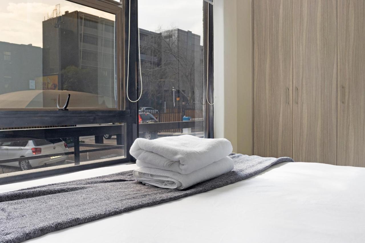 Urban Oasis Apartments At The Bolton Johannesburg Ngoại thất bức ảnh