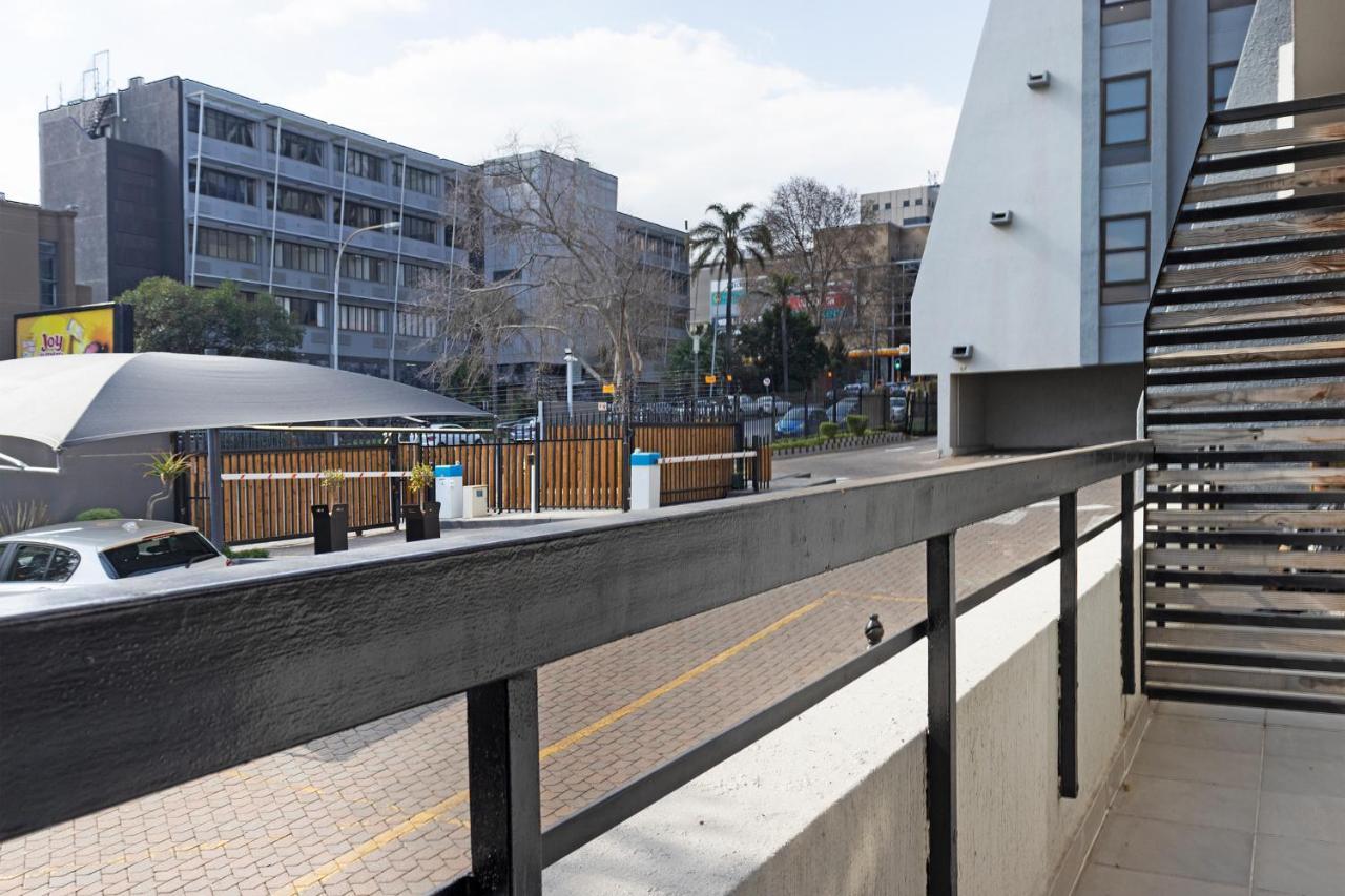 Urban Oasis Apartments At The Bolton Johannesburg Ngoại thất bức ảnh